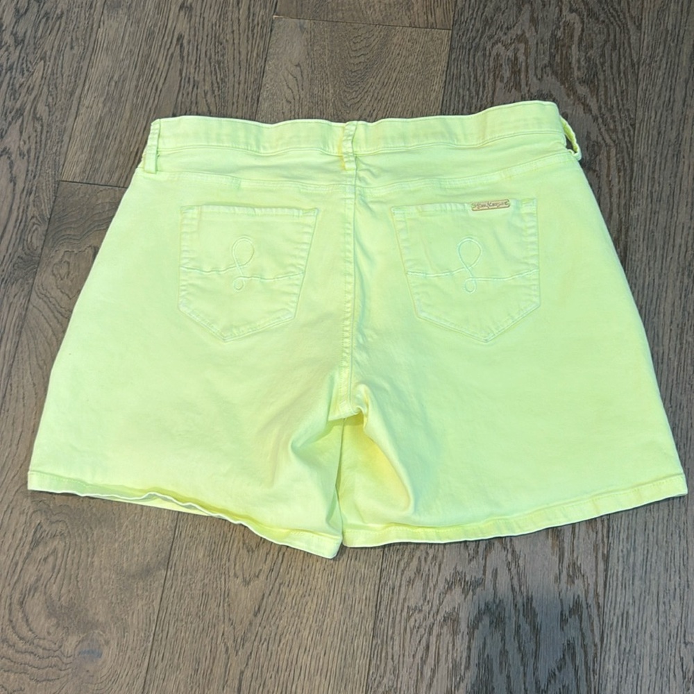 EUC Lilly Pulitzer South Ocean Shorts, 12, light neon yellow - Picture 5 of 5